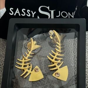 Sassy Jones Caicos herring Fishbone Earrings